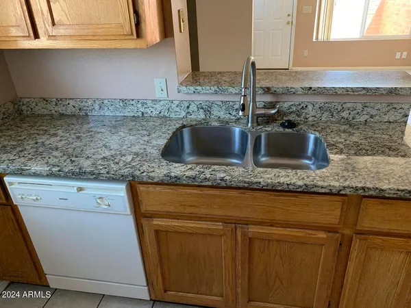 $1,550 | 2301 East University Drive, Unit 333, Mesa, AZ 85213