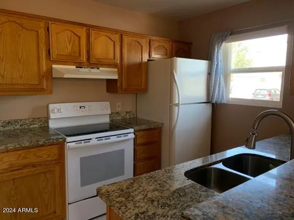 $1,550 | 2301 East University Drive, Unit 333, Mesa, AZ 85213