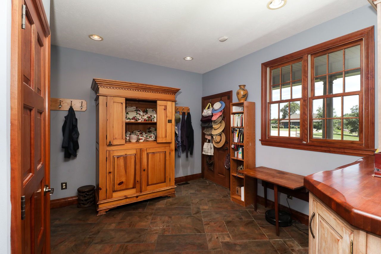 7429 North 1900 East Road Bloomington, IL 61705 - Photo 31 of 154