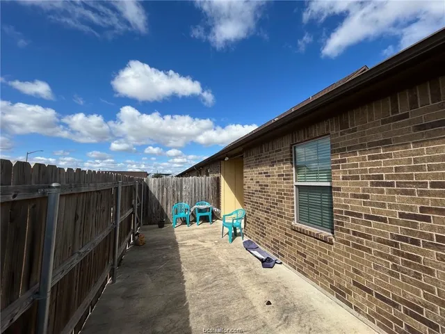 $2,050 | 3501 General Parkway, College Station, TX 77845