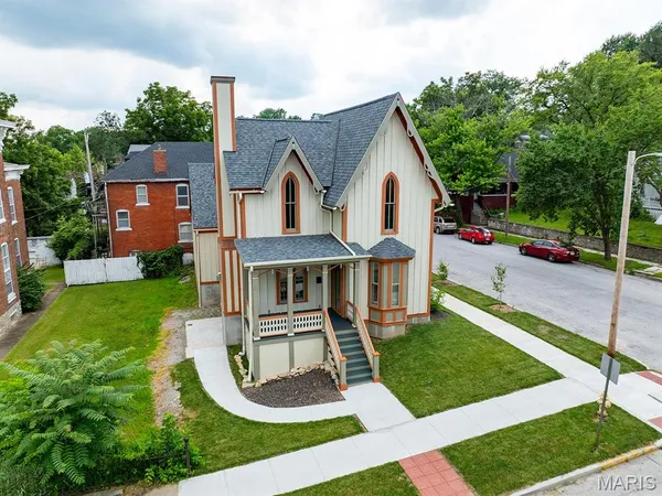 $470,000 | 221 North 6th, Hannibal, MO 63401