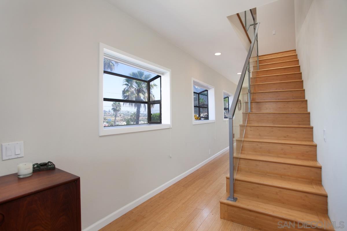 321 West I Street Encinitas, CA 92024 - Photo 7 of 18
