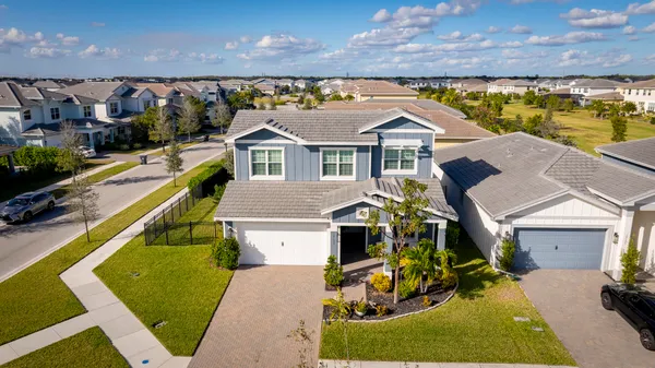 $700,000 | 19199 Rolling Acrs Road, Loxahatchee, FL 33470