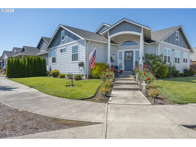 $555,000 | 1002 Chestnut Street, Independence, OR 97351