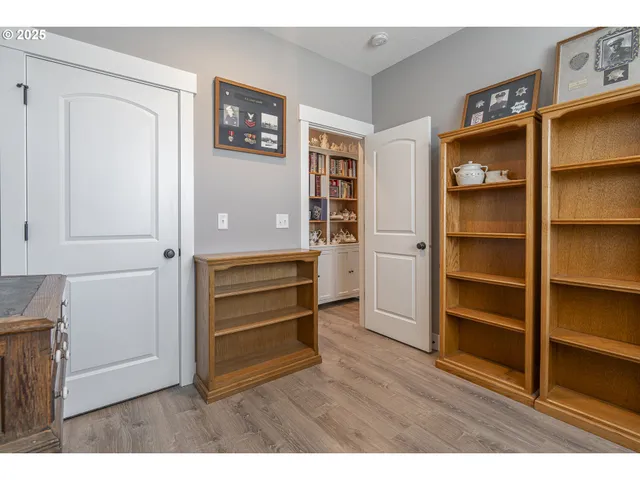 $555,000 | 1002 Chestnut Street, Independence, OR 97351