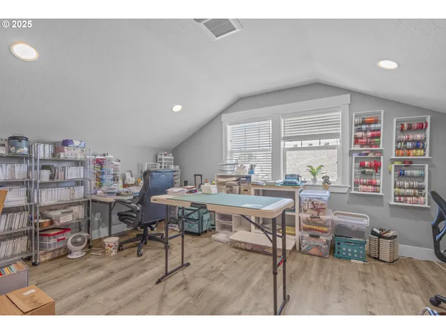 $555,000 | 1002 Chestnut Street, Independence, OR 97351