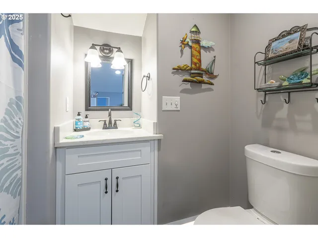 $555,000 | 1002 Chestnut Street, Independence, OR 97351