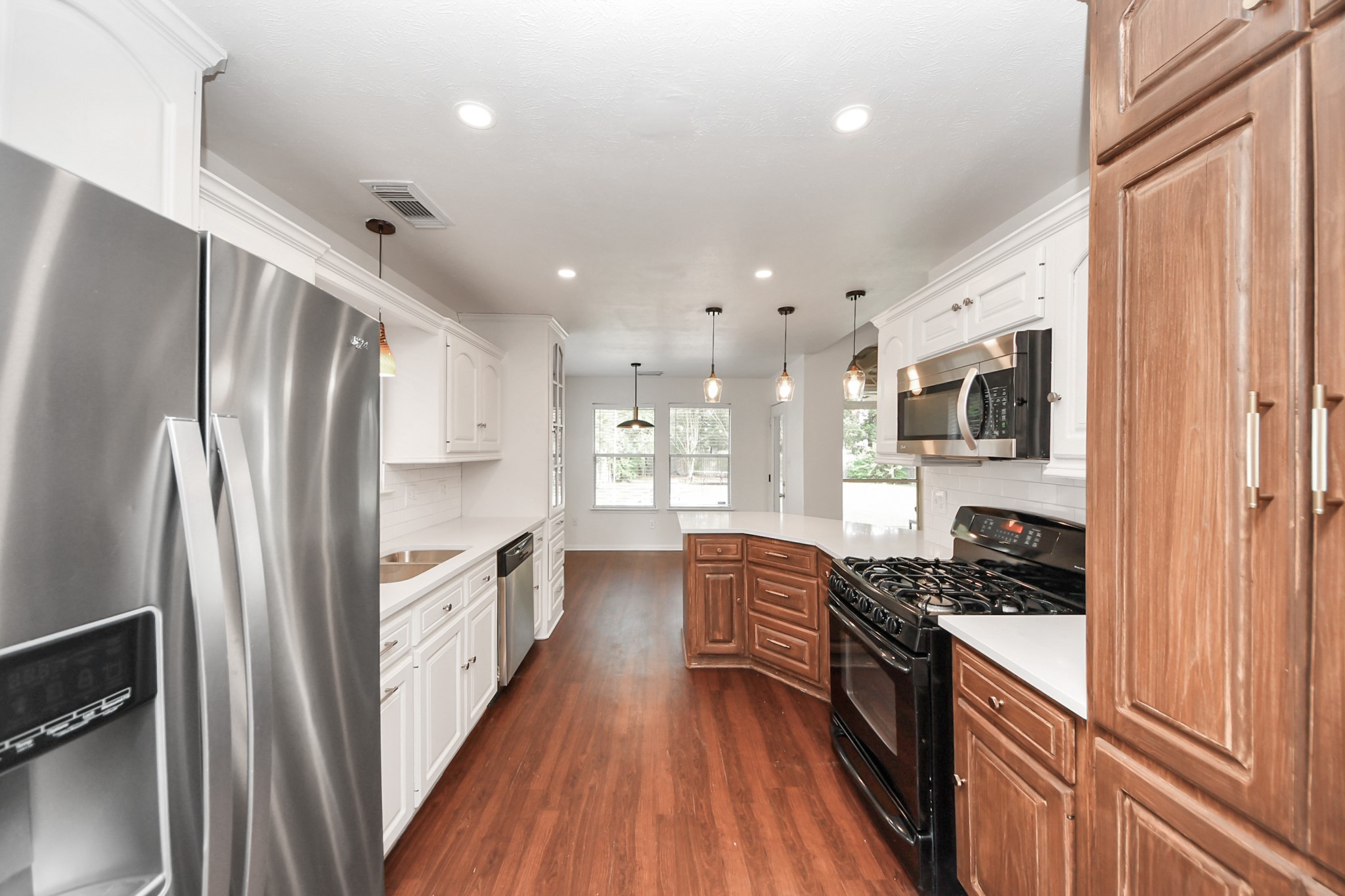 1407 Buchans Drive Spring, TX 77386 - Photo 5 of 31