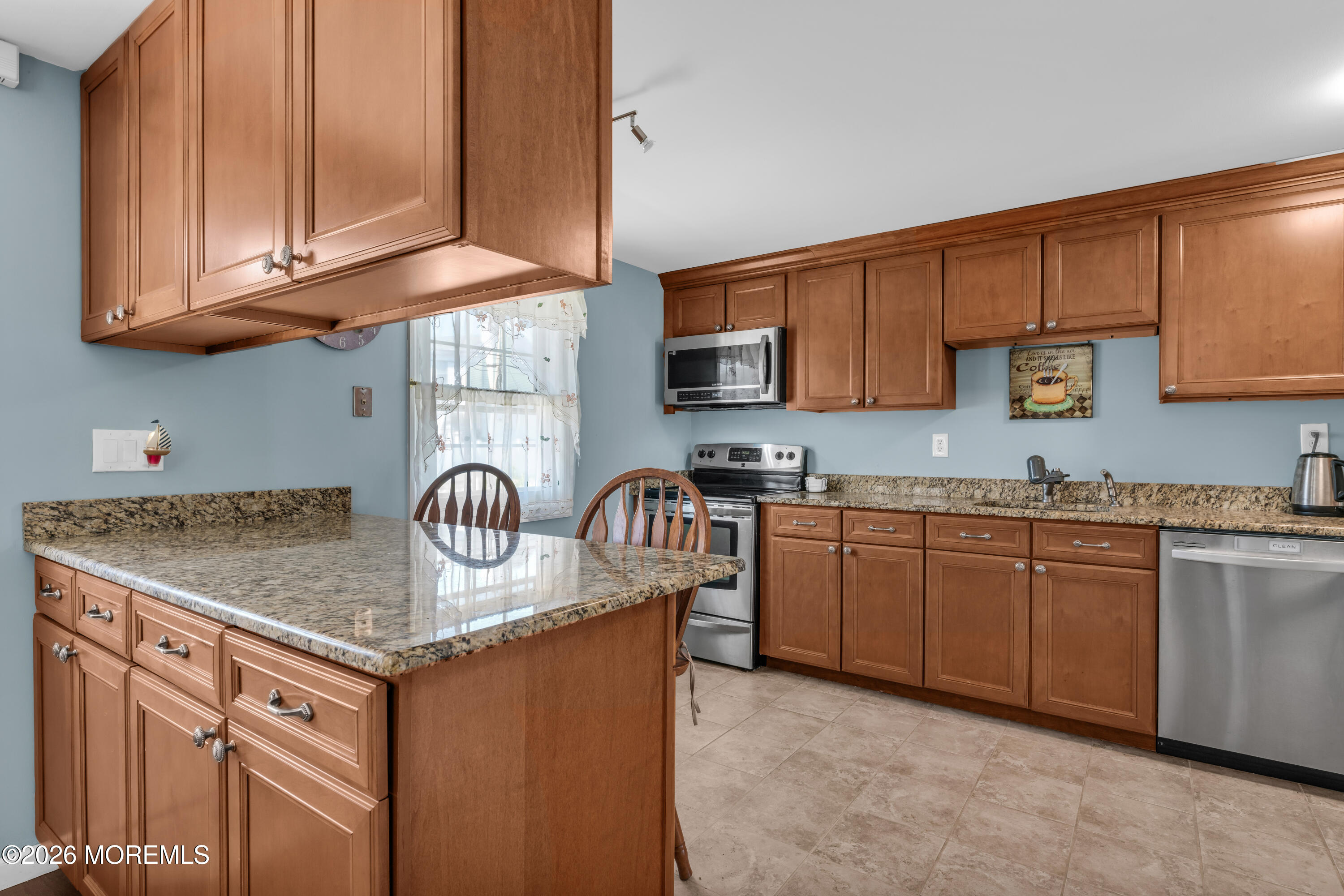 318 Silver Bay Road Toms River, NJ 08753 - Photo 15 of 35 Kitchen