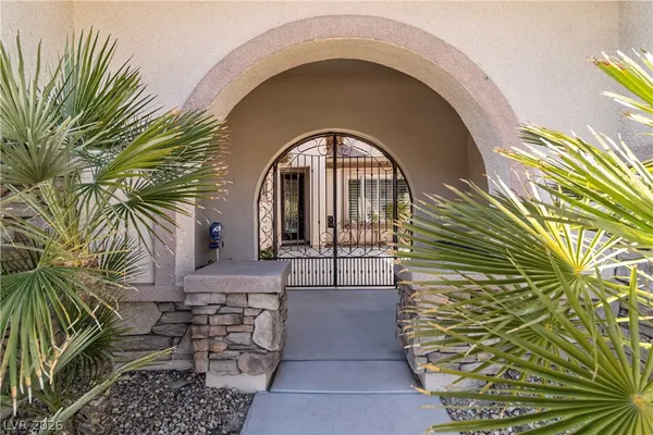 $1,125,000 | 2665 Chateau Clermont Street, Henderson, NV 89044