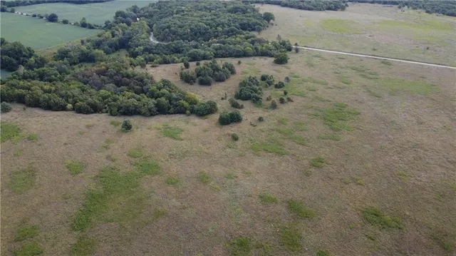 $330,650 | 0 Ivory Road, Moran, KS 66755