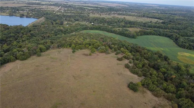 $330,650 | 0 Ivory Road, Moran, KS 66755