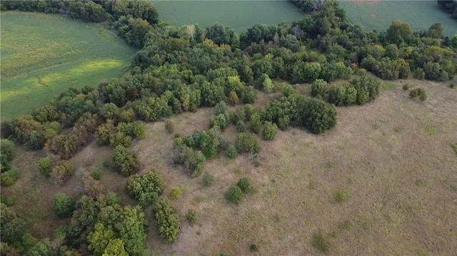 $330,650 | 0 Ivory Road, Moran, KS 66755