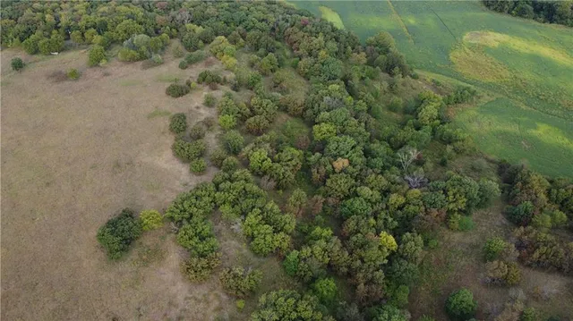 $330,650 | 0 Ivory Road, Moran, KS 66755