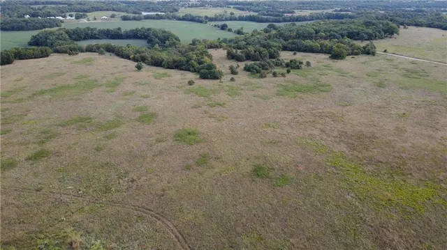 $330,650 | 0 Ivory Road, Moran, KS 66755