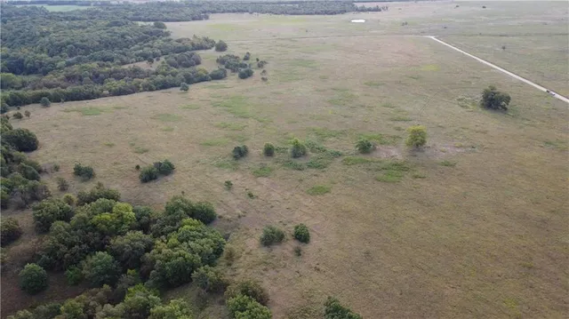 $330,650 | 0 Ivory Road, Moran, KS 66755