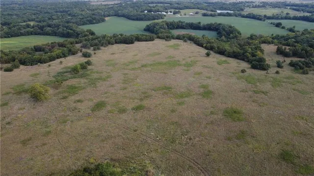 $330,650 | 0 Ivory Road, Moran, KS 66755