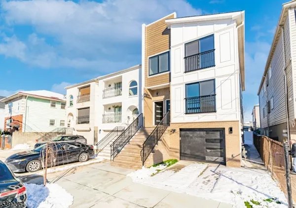 $2,750 | 68 Main Street, Unit 2, Newark, NJ 07105
