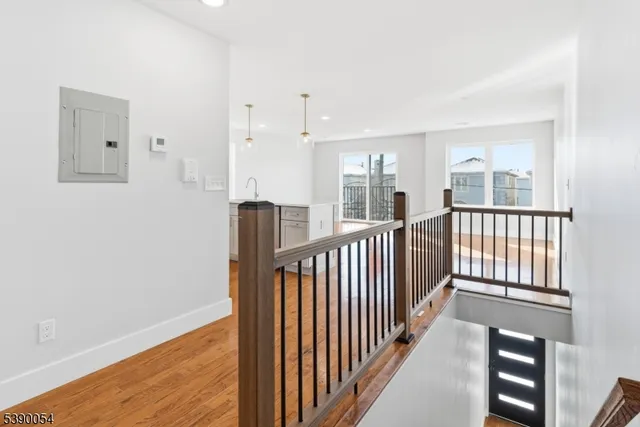 $3,000 | 68 Main Street, Unit 2, Newark, NJ 07105