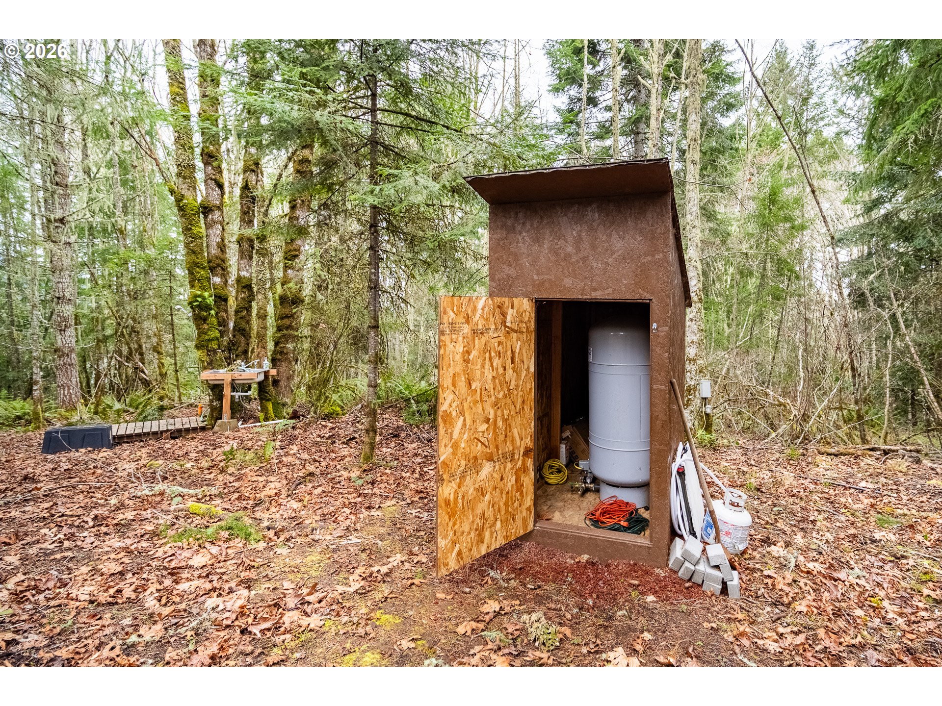 83715 Peninsula Road Fall Creek, OR 97438 - Photo 8 of 17