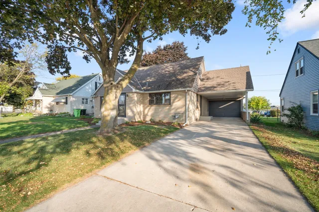 $324,900 | 306 3rd Street, Kewaskum, WI 53040