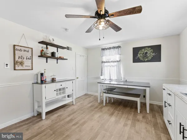 $295,000 | 401 Woodbury Terrace, West Deptford, NJ 08086