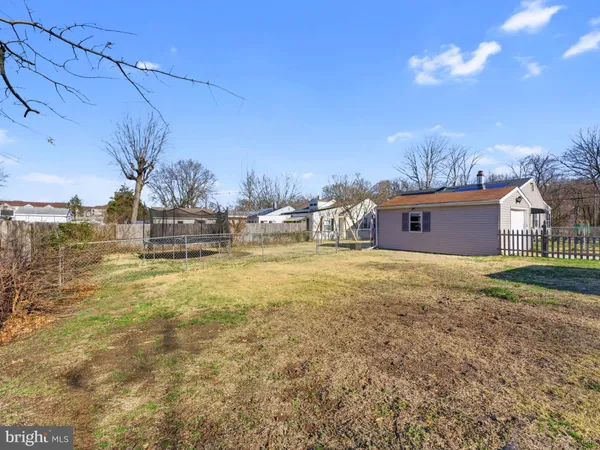 $295,000 | 401 Woodbury Terrace, West Deptford, NJ 08086
