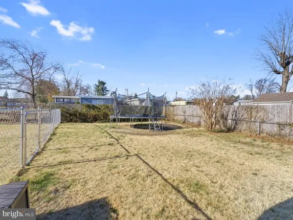 $295,000 | 401 Woodbury Terrace, West Deptford, NJ 08086