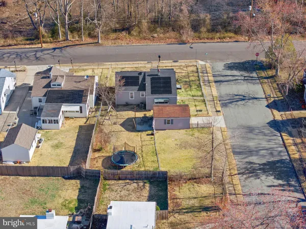 $295,000 | 401 Woodbury Terrace, West Deptford, NJ 08086
