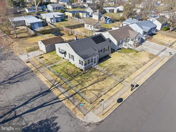 $295,000 | 401 Woodbury Terrace, West Deptford, NJ 08086