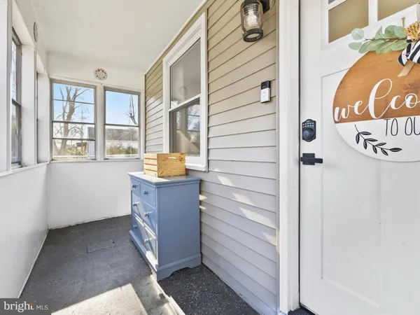 $295,000 | 401 Woodbury Terrace, West Deptford, NJ 08086