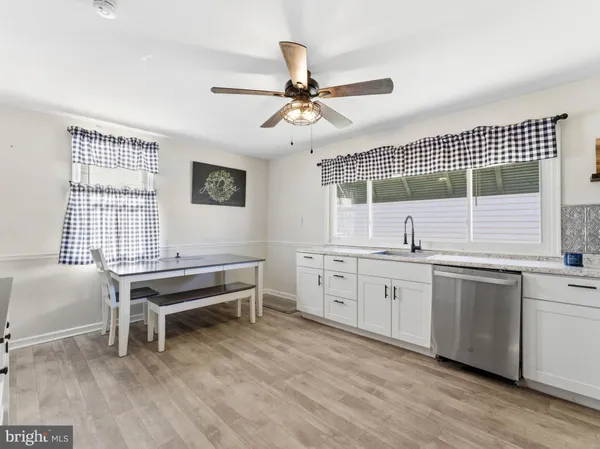$295,000 | 401 Woodbury Terrace, West Deptford, NJ 08086