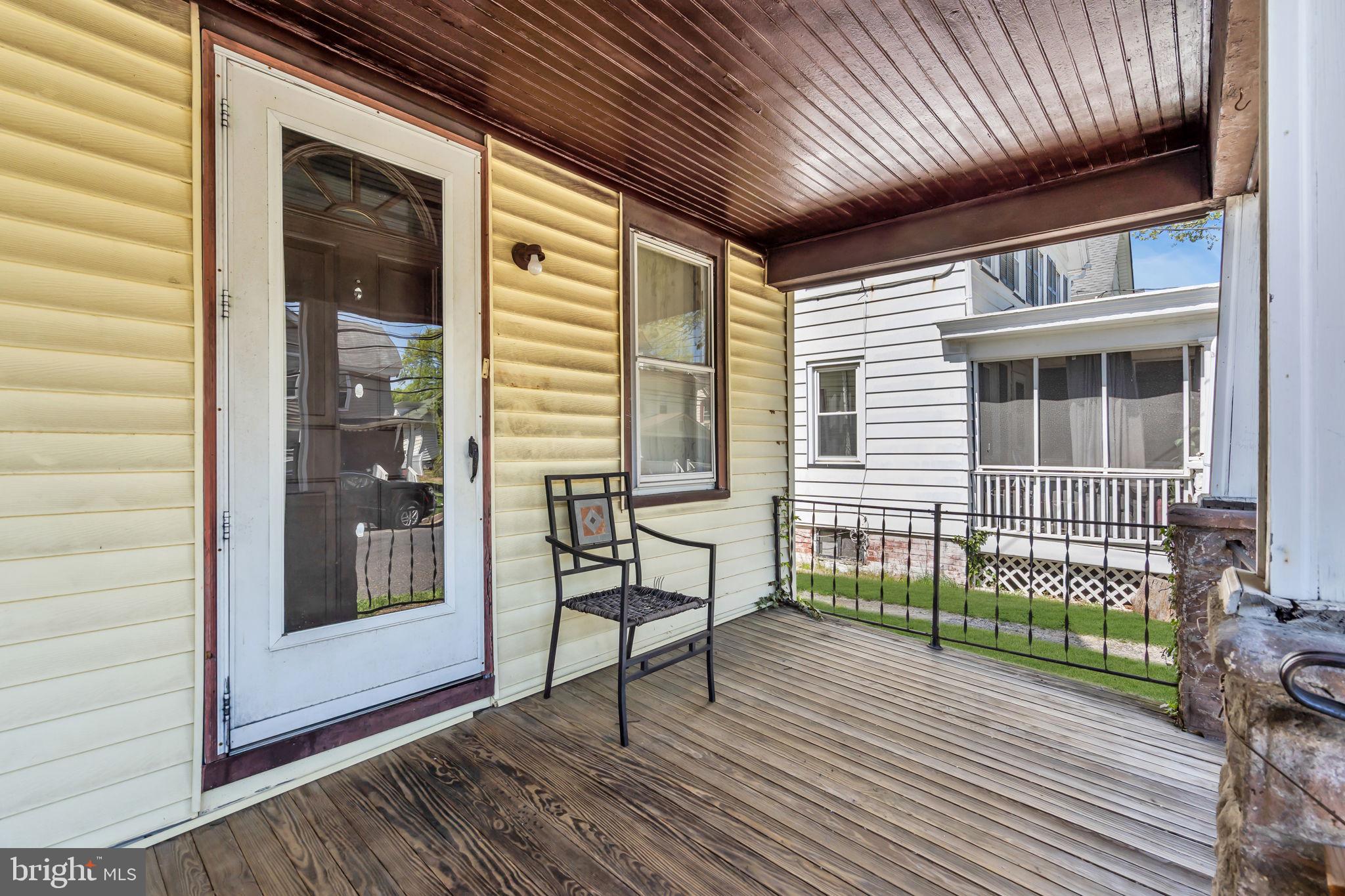 89 Chestnut Street Salem, NJ 08079 - Photo 2 of 20 a view of a house with a porch