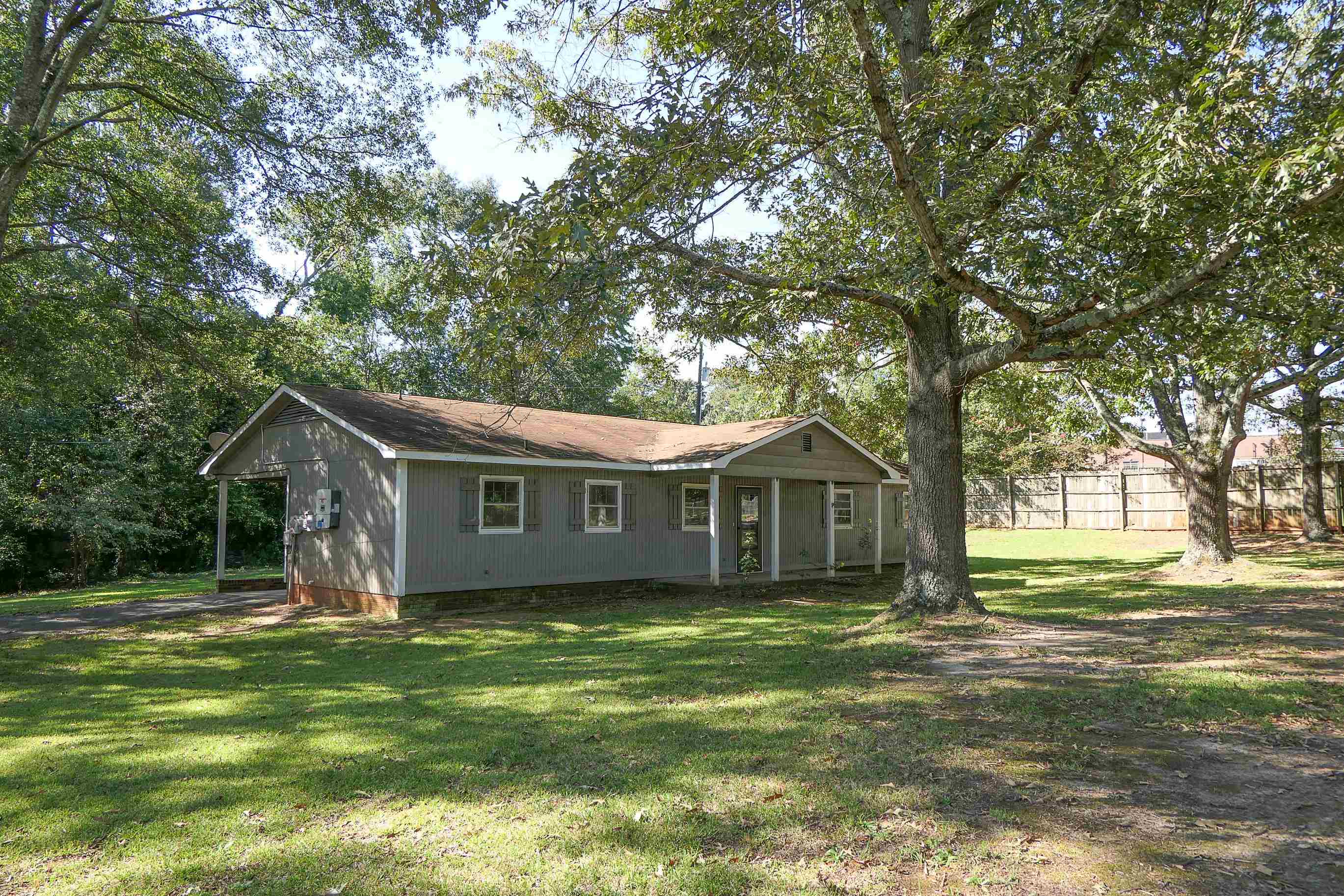 160 Candlenut Lane Boiling Springs, SC 29316 - Photo 1 of 25