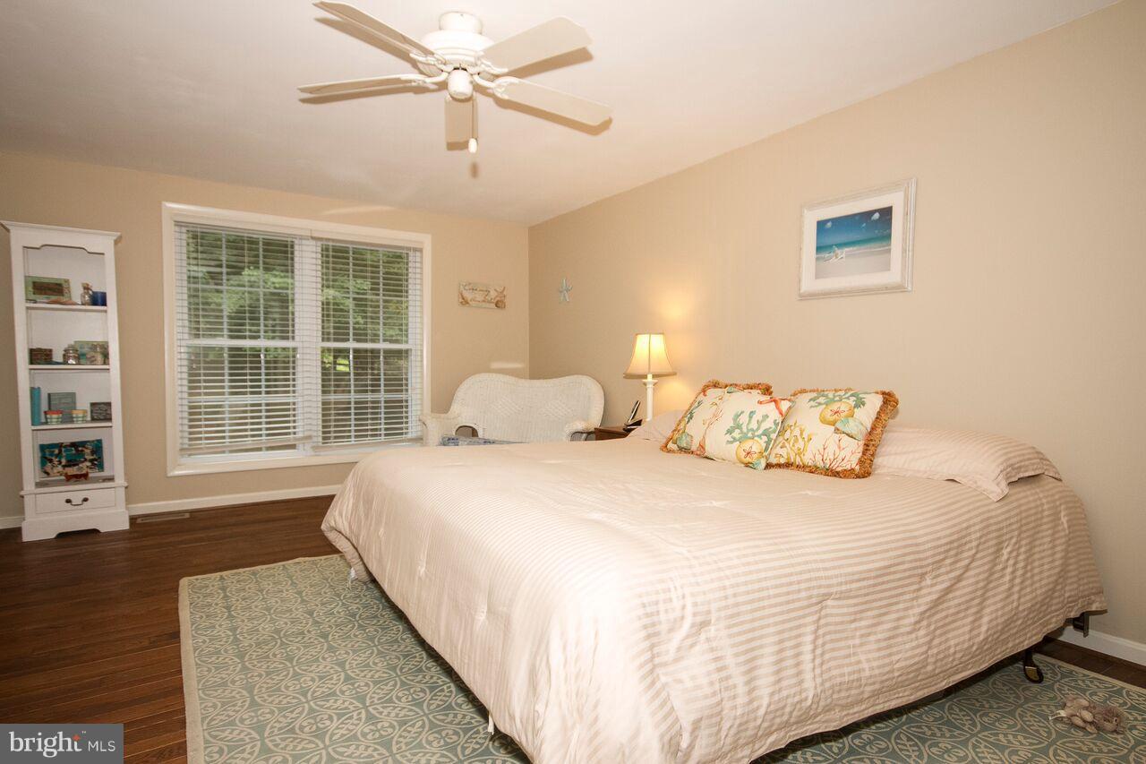 2215 Spring Lake Drive Lutherville-Timonium, MD 21093 - Photo 15 of 28 large master br with walk in closet