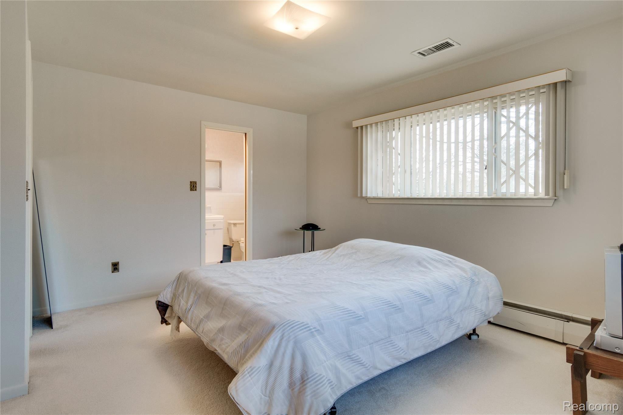 851 Helston Road Bloomfield Hills, MI 48304 - Photo 30 of 36 Interiors (34 of 38).jpg