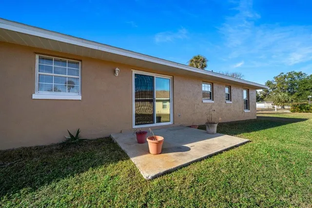 $269,000 | 2851 Northeast 64th Lane, Ocala, FL 34479