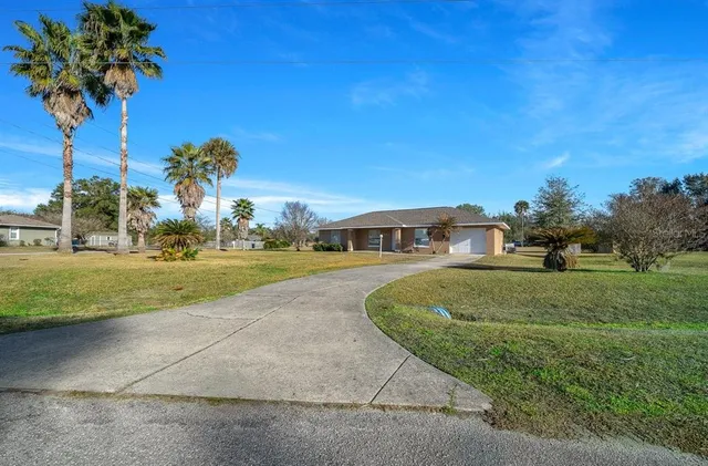 $269,000 | 2851 Northeast 64th Lane, Ocala, FL 34479