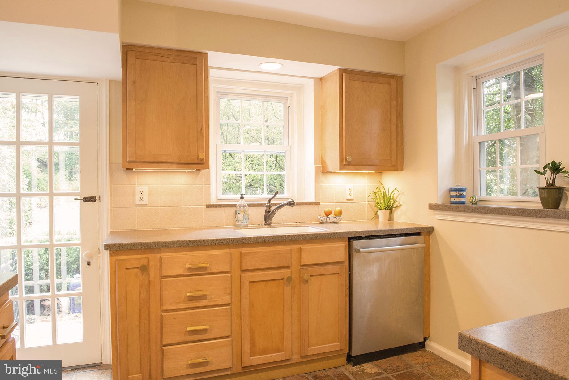 418 Montier Road Glenside, PA 19038 - Photo 12 of 29 Gallery Image 12