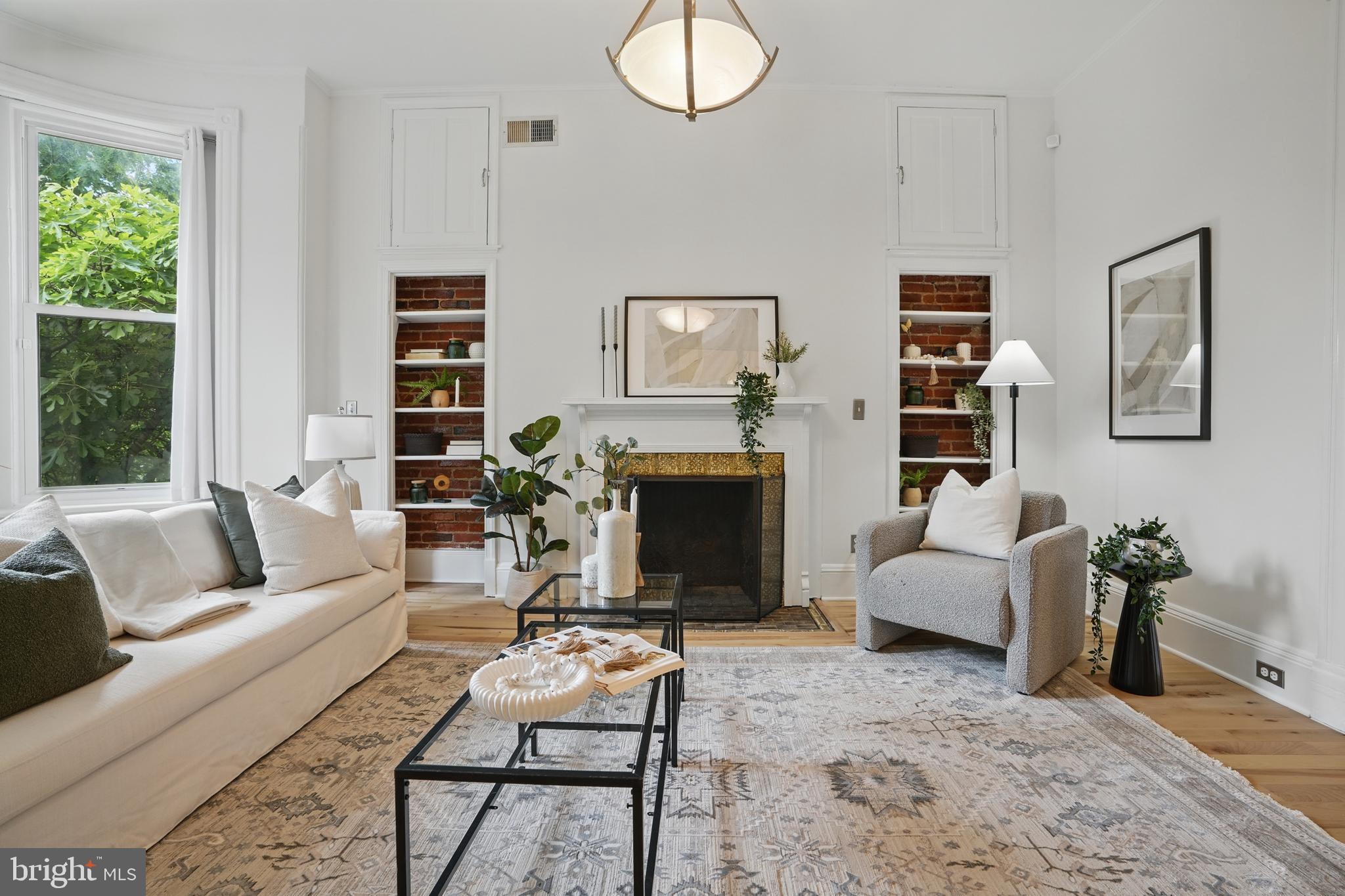 136 R Street Northeast Washington, DC 20002 - Photo 4 of 36