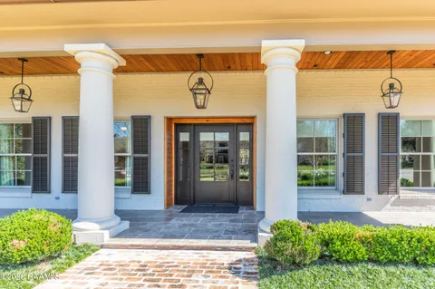$3,050,000 | 100 Shannon Road, Lafayette, LA 70503