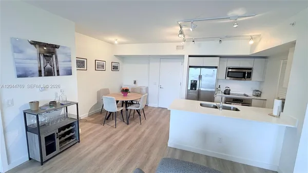 $4,600 | 4250 Biscayne Boulevard, Unit 1617, Miami, FL 33137