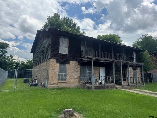 $398,000 | 212 North Mimosa Street, Ore City, TX 75683