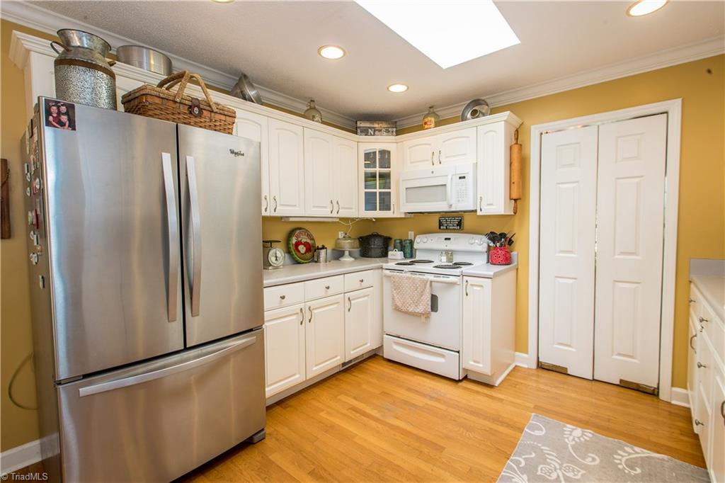8430 Reid Farm Road Walnut Cove, NC 27052 - Photo 4 of 30 Gallery Image 4