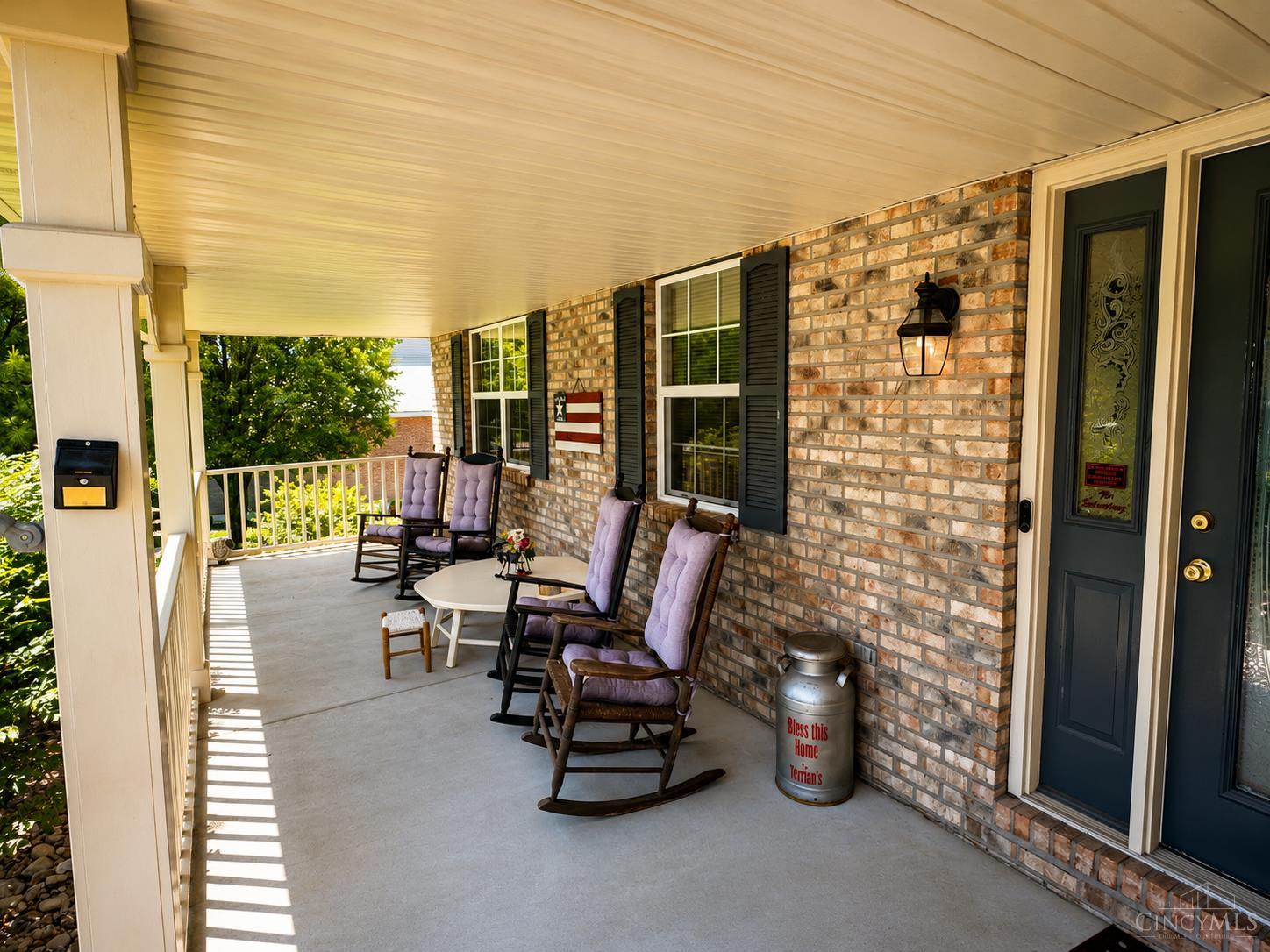 7279 Vinnedge Road Hamilton, OH 45011 - Photo 3 of 37 Gallery Image 3