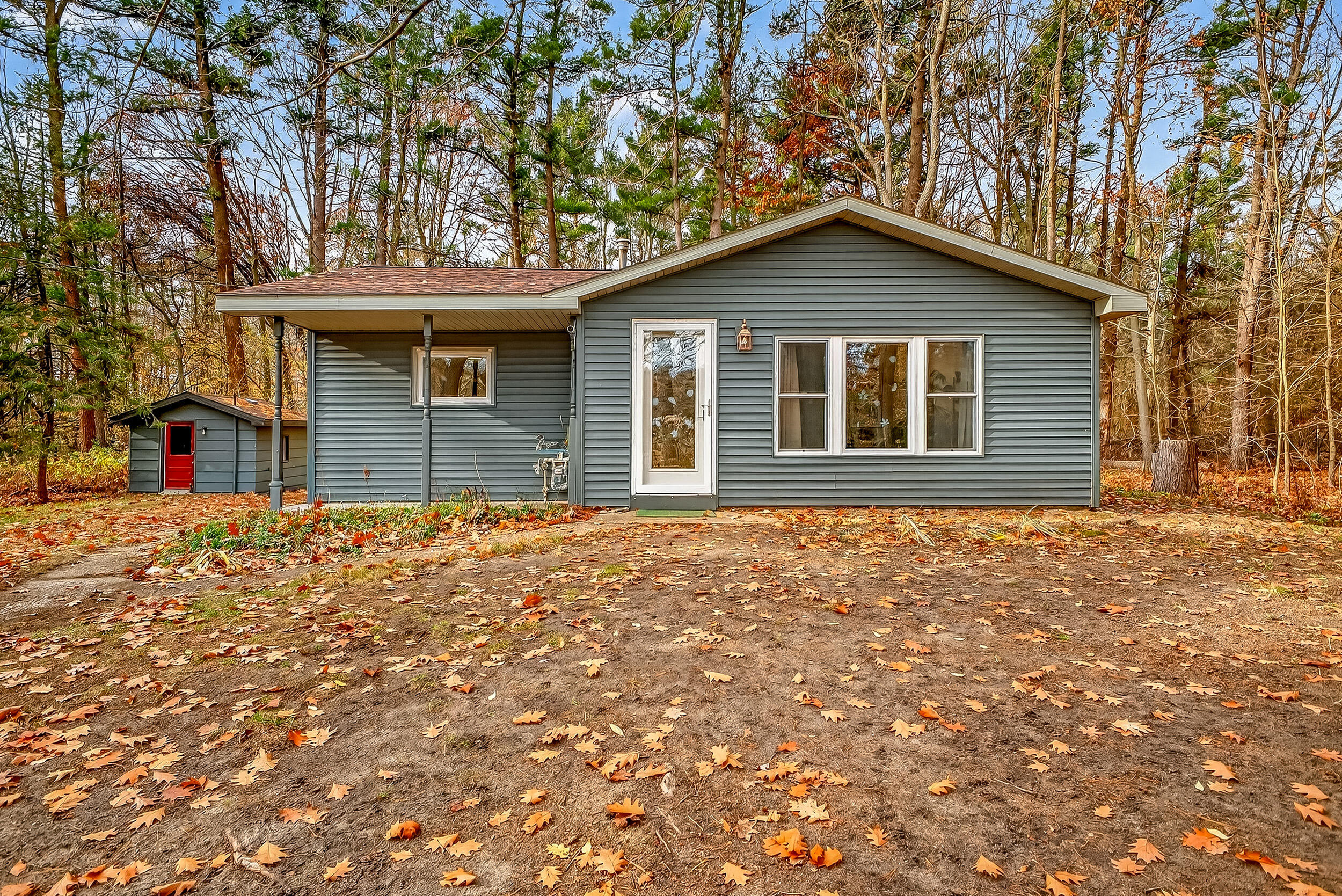 8735 Indian Bay Road Montague, MI 49437 - Photo 1 of 46 2_8735 indian bay-40