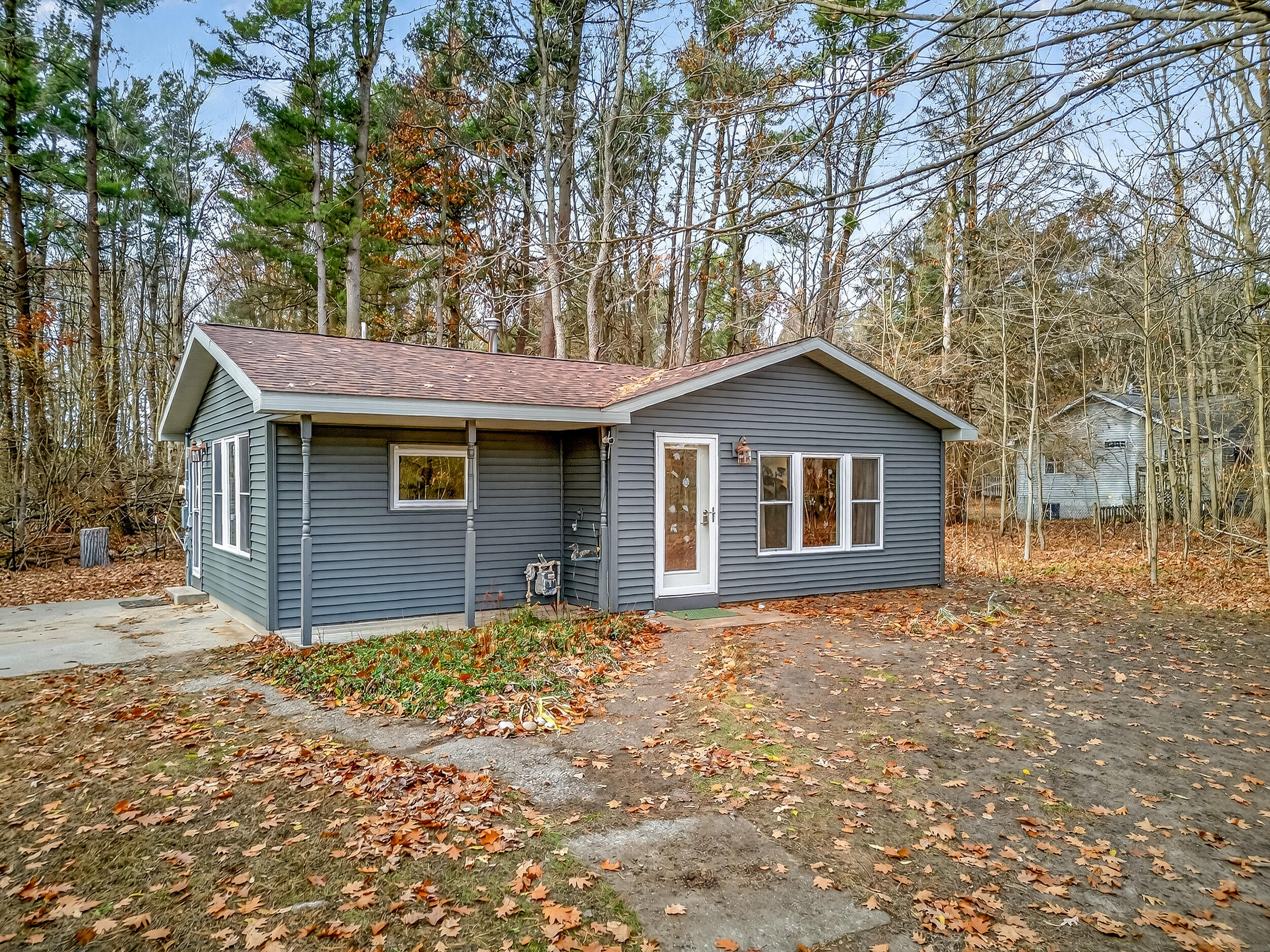 8735 Indian Bay Road Montague, MI 49437 - Photo 8 of 46 4_8735 indian bay-4