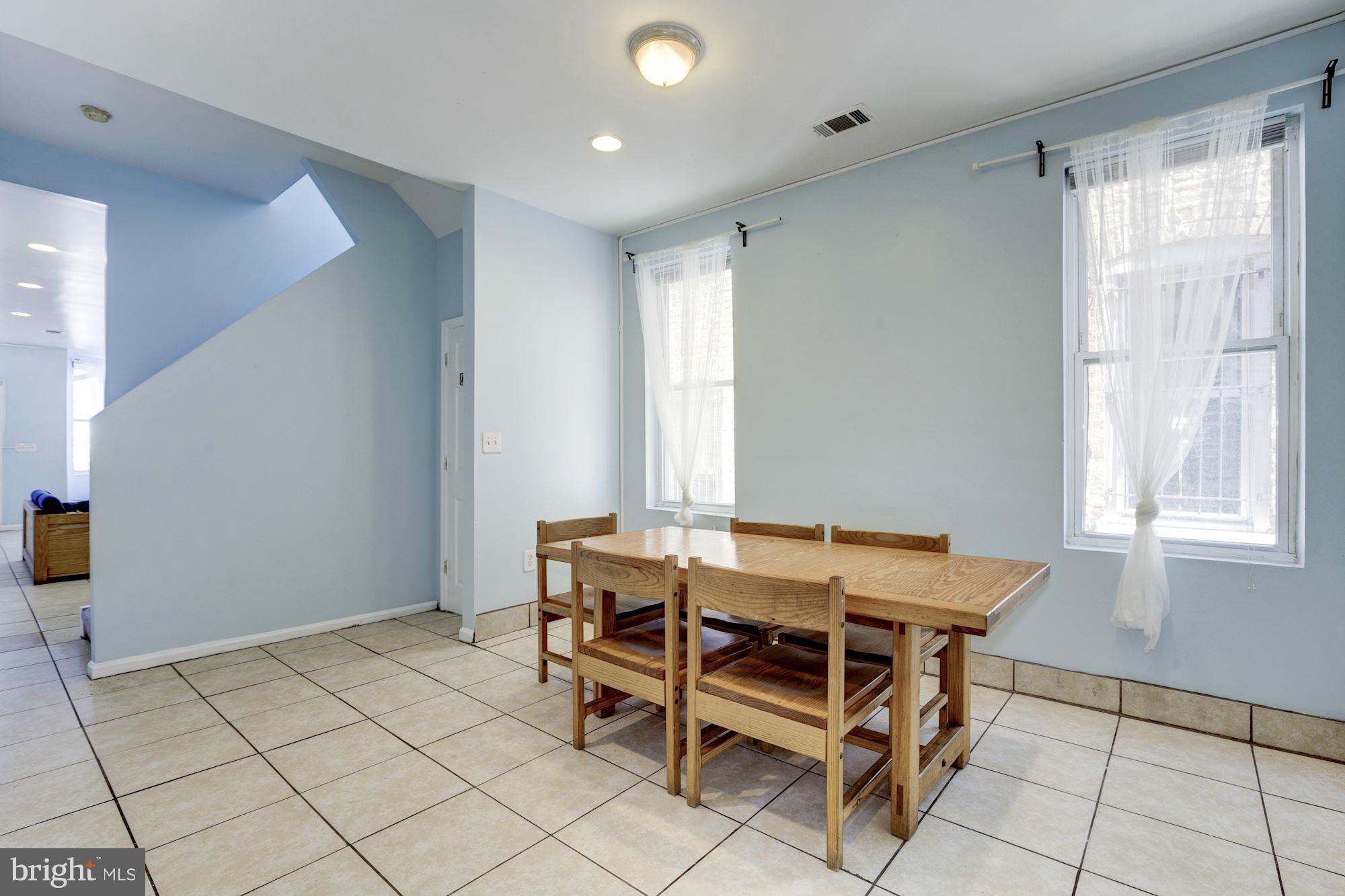 604 R Street Northwest Washington, DC 20001 - Photo 13 of 30 Dining Room