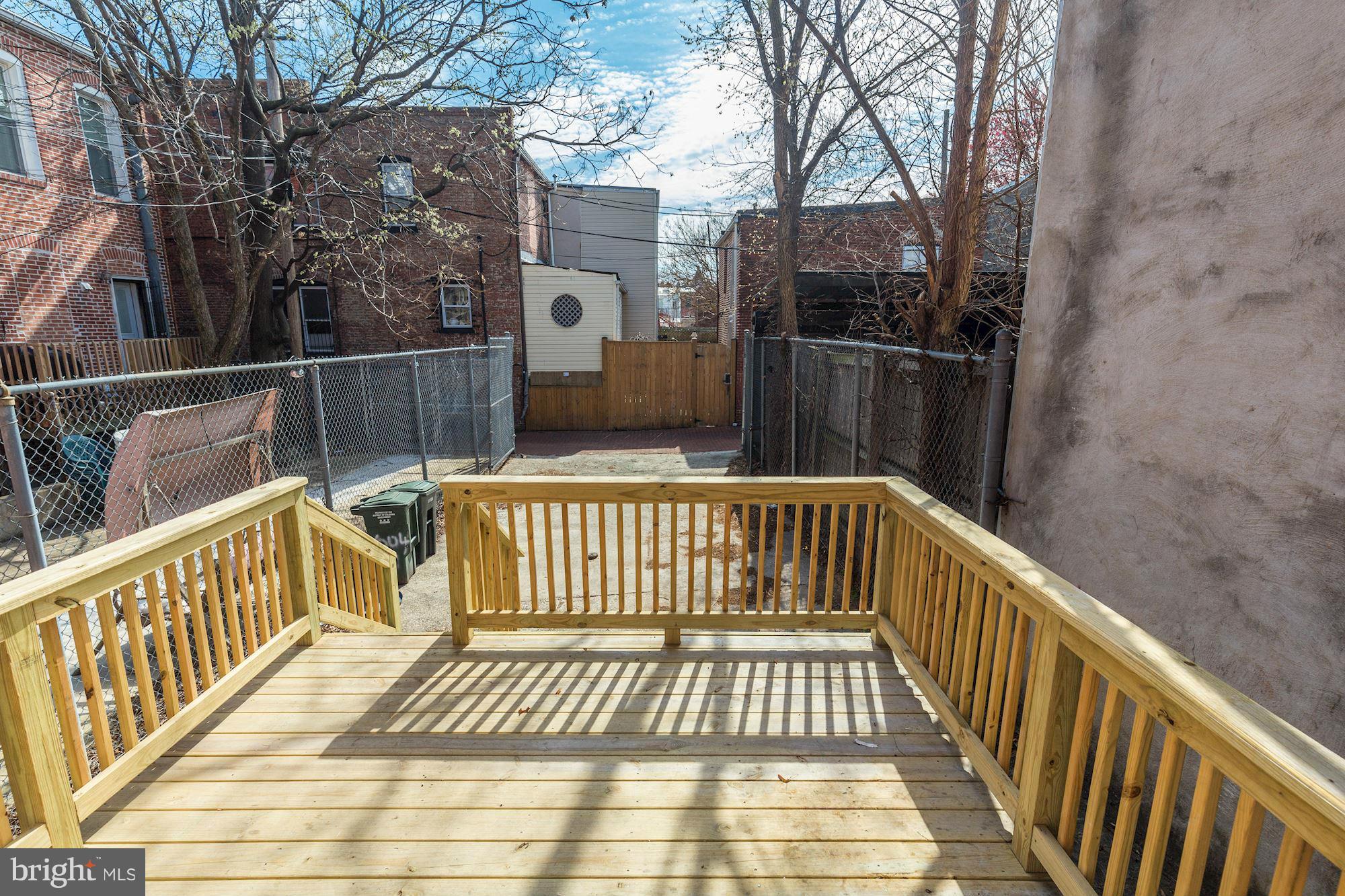 604 R Street Northwest Washington, DC 20001 - Photo 4 of 30 Back Deck Brunch pregame