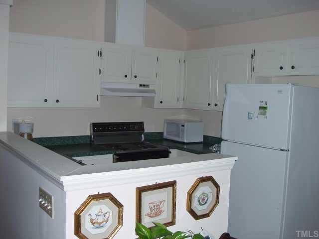 3519 Mill Run Raleigh, NC 27612 - Photo 5 of 6 a close view of washer and dryer